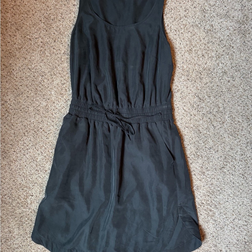 Elegant Black Sleeveless Dress